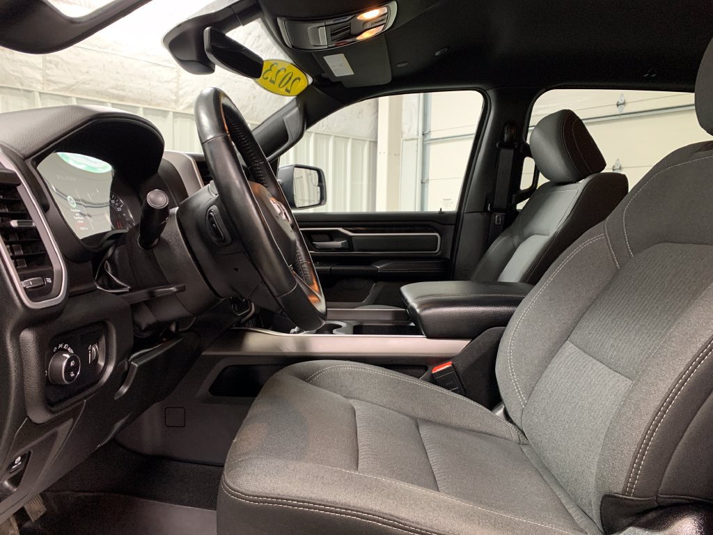 Used 2023 RAM 1500 Big Horn AWD/4WD image 4