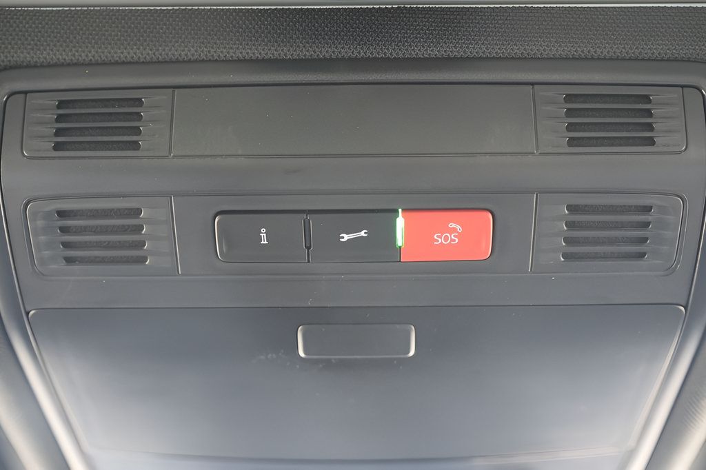 Used 2025 Volkswagen Jetta GLI Autobahn FWD image 18