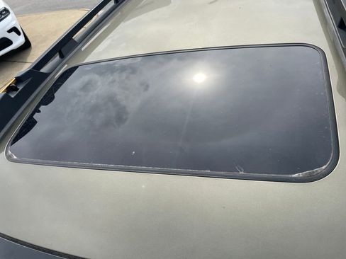 Used 2022 Subaru Outback Wilderness w/ Wilderness Package image 11