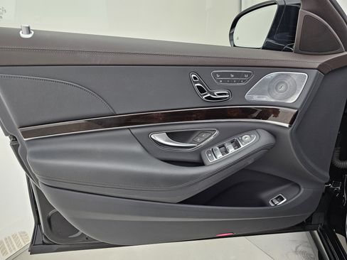 Used 2019 Mercedes-Benz S 560 S 560 image 9