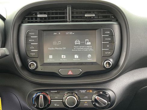 Used 2021 Kia Soul LX image 13