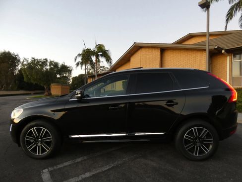 Used 2016 Volvo XC60 T6 Platinum image 14