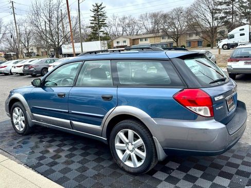 Used 2009 Subaru Outback 2.5i Special Edition image 3
