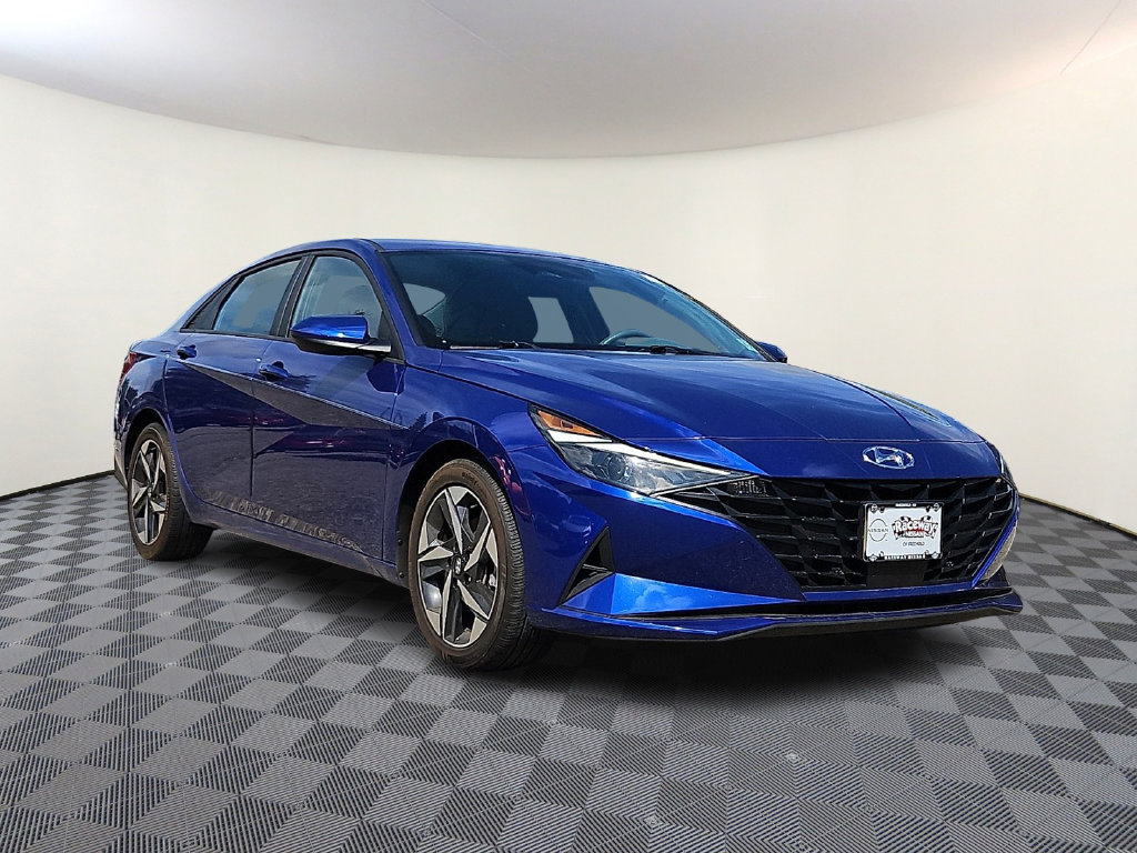 Used 2023 Hyundai Elantra SEL w/ Convenience Package FWD image 1