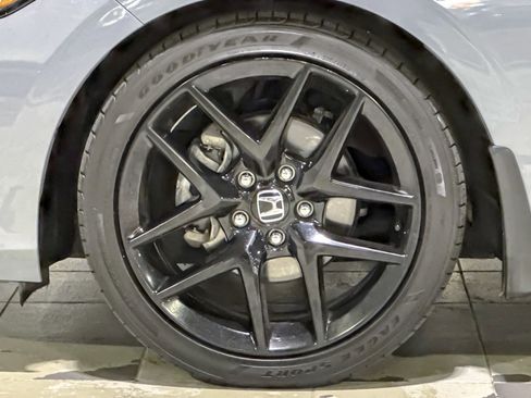 Used 2024 Honda Civic Sport image 11