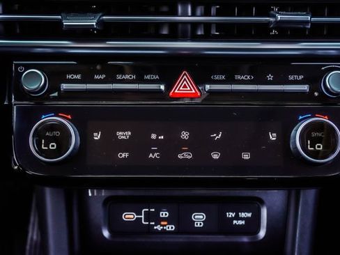 Certified 2025 Hyundai Tucson SEL AWD/4WD image 23