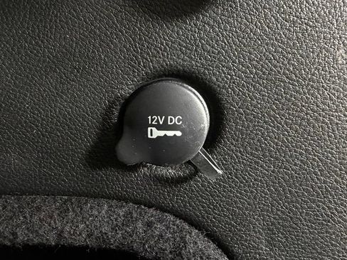 Used 2020 Jeep Grand Cherokee Altitude AWD/4WD image 13