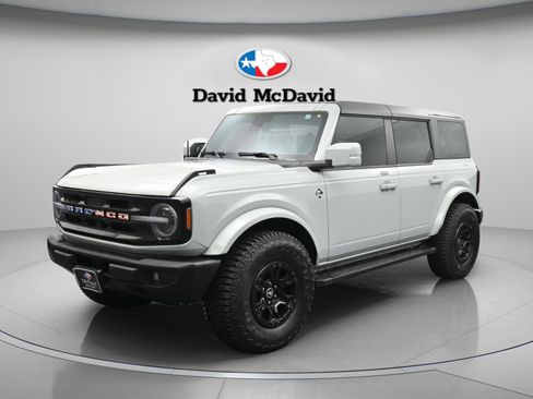 Used 2023 Ford Bronco Outer Banks image 1