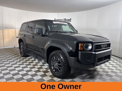 Used 2025 Toyota Land Cruiser image 4