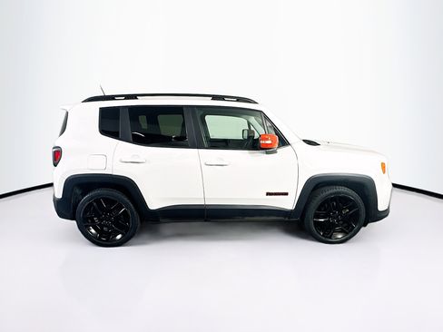 Used 2020 Jeep Renegade Latitude image 10