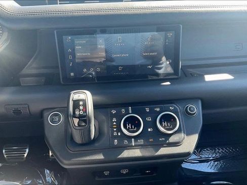 Used 2022 Land Rover Defender 110 X image 6