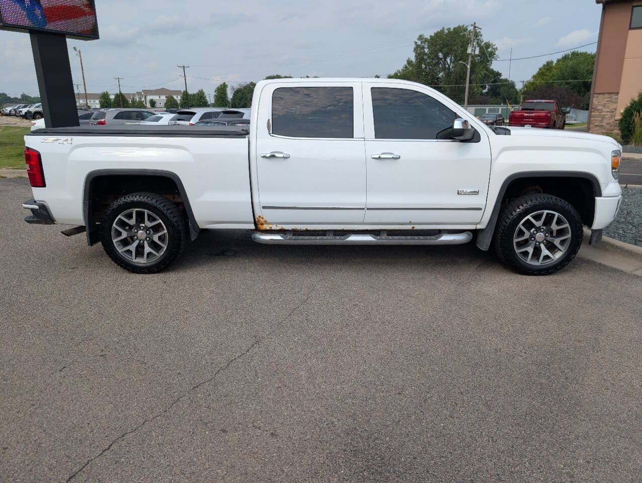 Used 2014 GMC Sierra 1500 SLE AWD/4WD image 10