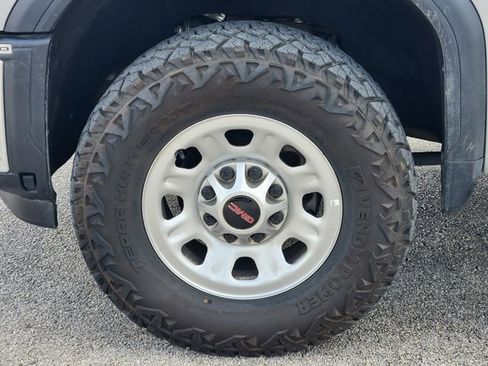 Used 2024 GMC Sierra 3500 Pro w/ X31 Off-Road Package image 8