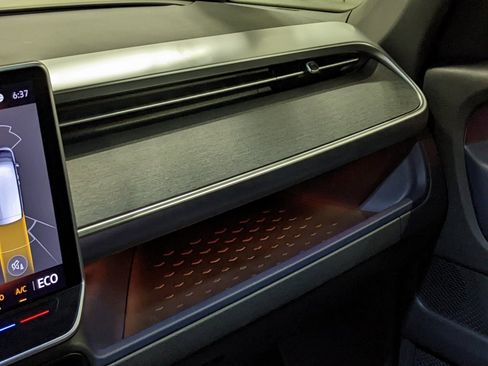 New 2025 Volkswagen ID. Buzz Pro S image 20