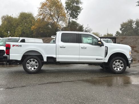 New 2026 Ford F250 Lariat w/ Lariat Ultimate Package image 2