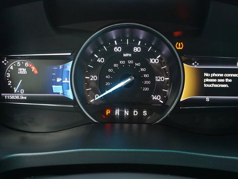 Used 2016 Ford Explorer XLT w/ Equipment Group 202A AWD/4WD image 32