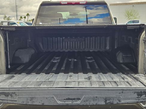 Used 2023 GMC Sierra 2500 AT4 w/ Gooseneck/5TH Wheel Package image 20