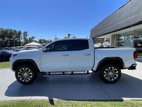 Used 2023 GMC Canyon Denali image 14
