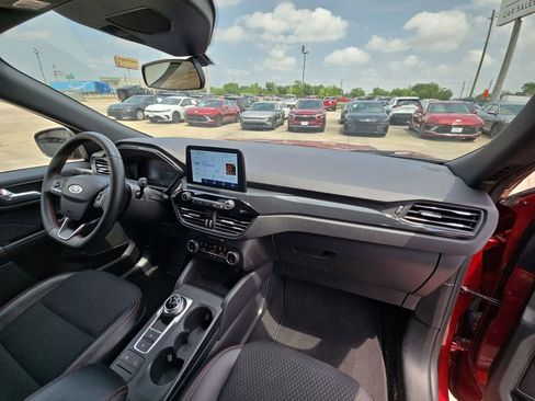 Used 2025 Ford Escape ST-Line AWD/4WD image 30
