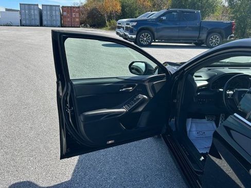 Used 2020 Toyota Avalon Touring image 12