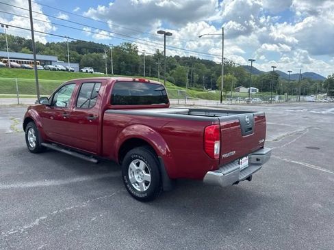 Used 2007 Nissan Frontier SE w/ SE Value Truck Pkg AWD/4WD image 6