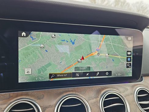 Used 2023 Mercedes-Benz E 450 4MATIC Sedan image 25