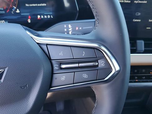 Used 2026 Chevrolet Equinox ACTIV image 19