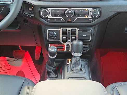 New 2025 Jeep Wrangler Unlimited Sport AWD/4WD image 20