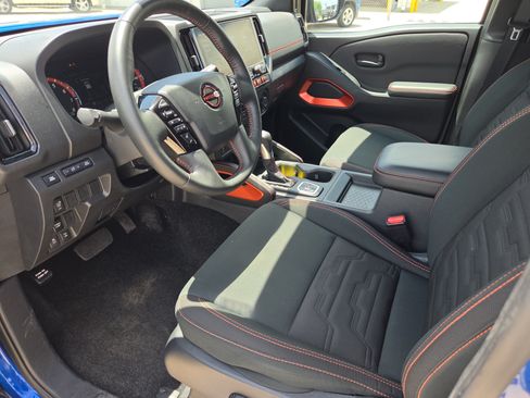 Used 2026 Nissan Frontier PRO-4X w/ Tow Package AWD/4WD image 14