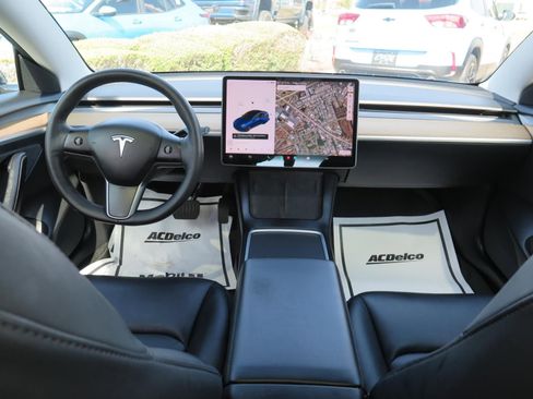 Used 2021 Tesla Model 3 Long Range image 14