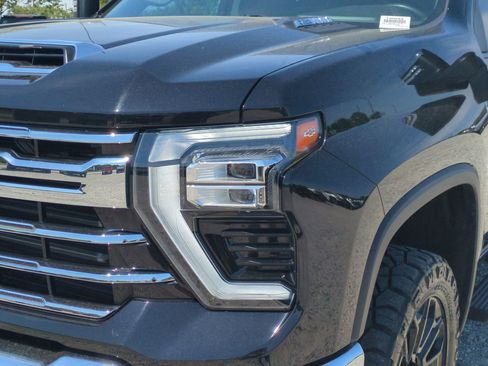 Certified 2024 Chevrolet Silverado 2500 LTZ w/ LTZ Convenience Package AWD/4WD image 6