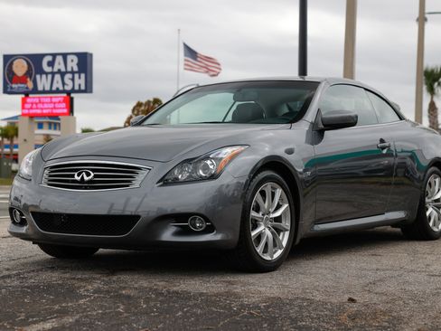 Used 2014 INFINITI Q60 Convertible w/ Premium Package image 4