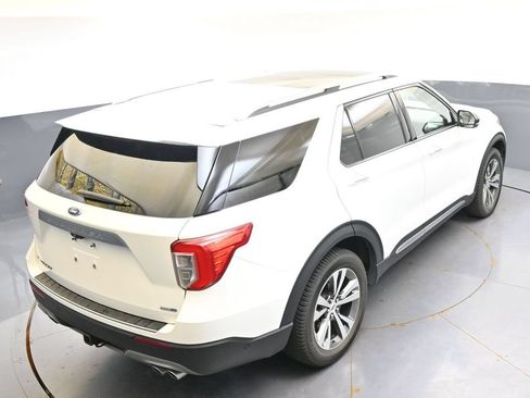 Used 2020 Ford Explorer Platinum w/ Premium Technology Package AWD/4WD image 41
