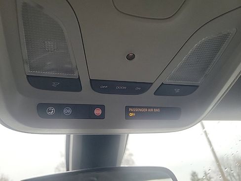 Used 2020 Chevrolet Impala LT image 16