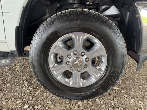 Used 2024 RAM 2500 Big Horn AWD/4WD image 47