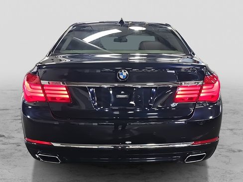 Used 2013 BMW 750Li image 6