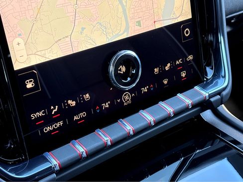 New 2025 GMC Yukon AT4 Ultimate image 9