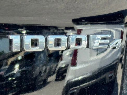 New 2025 Cadillac Escalade IQ Luxury 2 image 10