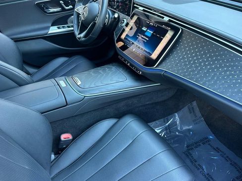 Used 2024 Mercedes-Benz E 350 4MATIC Sedan image 33