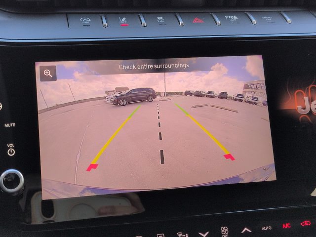 New 2027 Jeep Grand Cherokee Limited w/ Trailer Tow Package AWD/4WD image 21