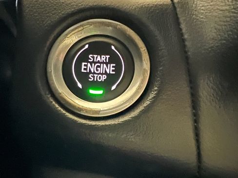 Used 2023 Chevrolet Tahoe Z71 AWD/4WD image 19