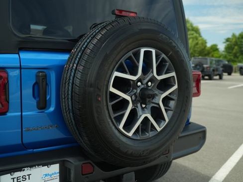 New 2026 Jeep Wrangler Unlimited Sahara AWD/4WD image 41