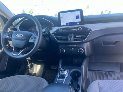 Used 2022 Ford Escape SE FWD image 8