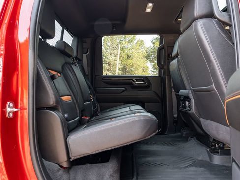 Used 2024 GMC Sierra 2500 AT4 w/ AT4 Premium Plus Package AWD/4WD image 27