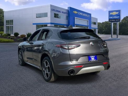 Used 2024 Alfa Romeo Stelvio Ti AWD/4WD image 4