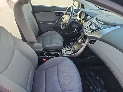 Used 2013 Hyundai Elantra GLS w/ Preferred Pkg image 10