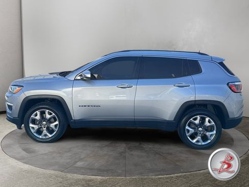 Used 2019 Jeep Compass Limited AWD/4WD image 4