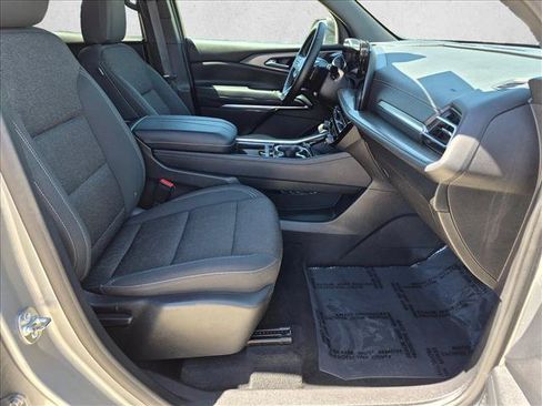 Used 2024 Chevrolet Traverse LT FWD image 22