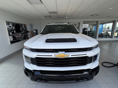 New 2026 Chevrolet Silverado 2500 Custom w/ Custom Value Package AWD/4WD image 6
