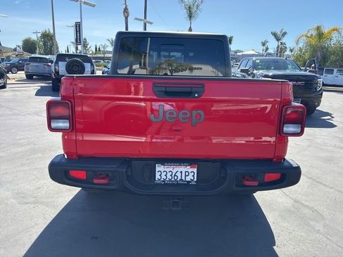 Used 2022 Jeep Gladiator Rubicon w/ Trailer Tow Package AWD/4WD image 11